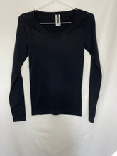 Charger l&#39;image dans la galerie, Long Sleeve Seamless Top
